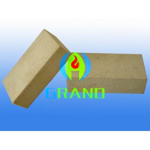 Fireclay insulating brick